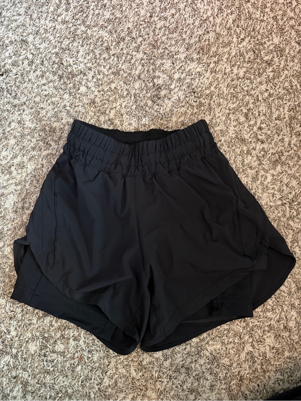 lululemon athletica Black Women's Athletic Shorts - Picture 1 of 4